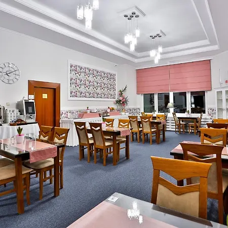 Hotel Wiosna 3*