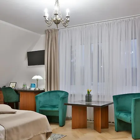 Wiosna Hotel 3*
